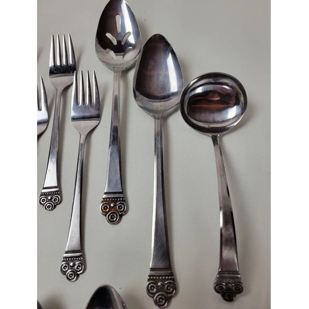 National Stainless Costa Mesa Flatware Set 31pc Japan Scroll Pattern 6 Setting